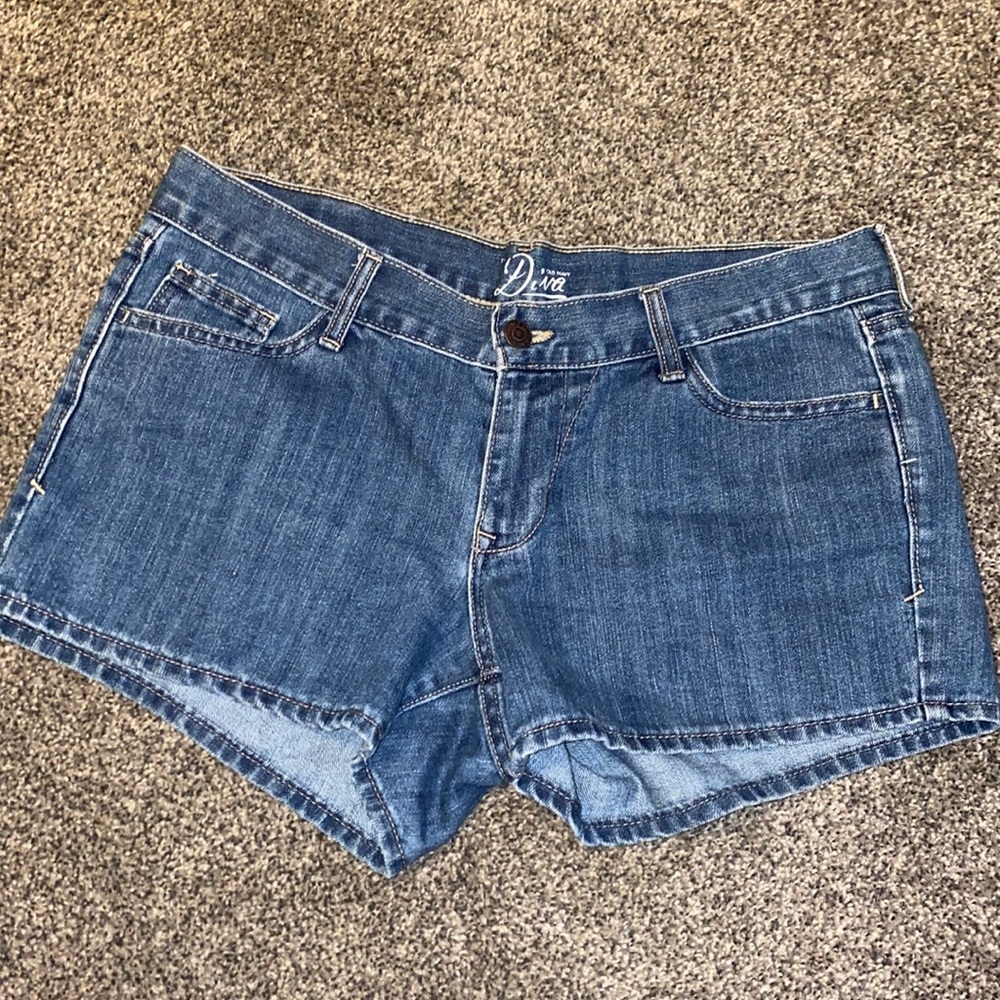 Size 6 Old Navy Diva Jean Shorts